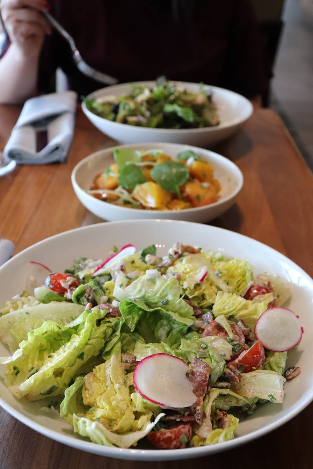 The Market | restaurant | 1053 Lake Washington Blvd N, Renton, WA 98056, USA | 4252032244 OR +1 425-203-2244