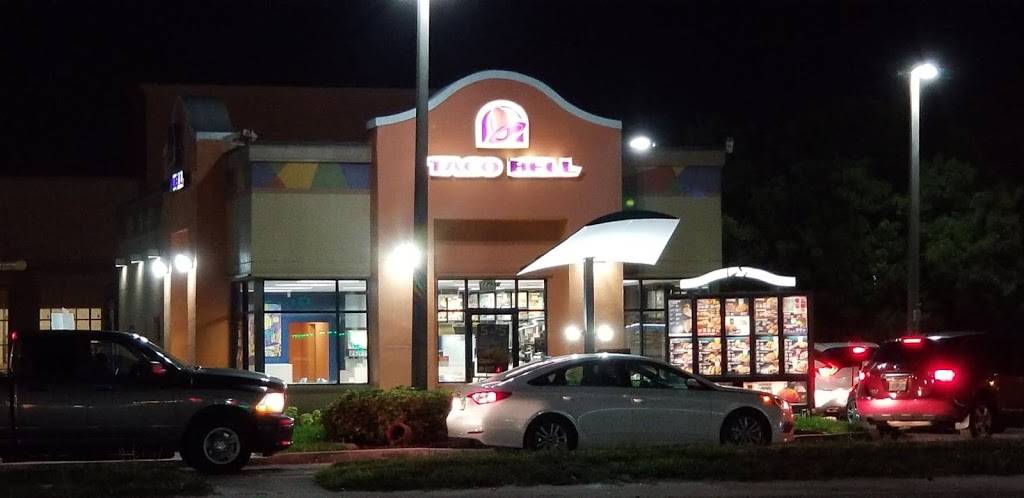 Taco Bell | meal takeaway | 17950 NW 27th Ave, Miami Gardens, FL 33056, USA | 3056289886 OR +1 305-628-9886