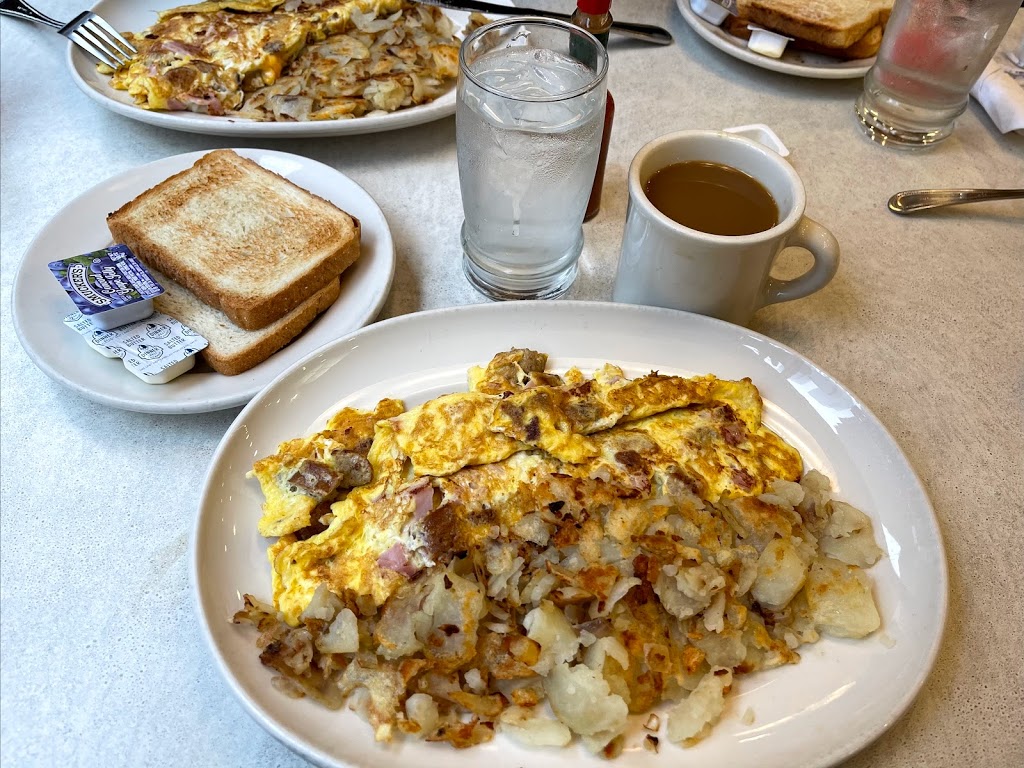 The Flame Diner | restaurant | 893 9th Ave, New York, NY 10019, USA | 2127657962 OR +1 212-765-7962