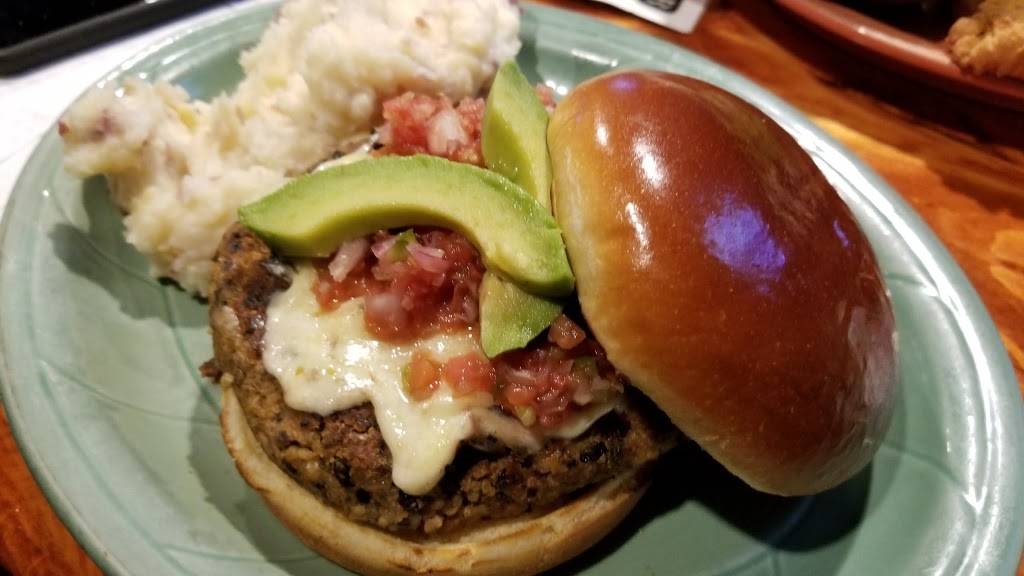 Shannon View Inn | restaurant | 1901 Post Rd, Warwick, RI 02886, USA | 4017320999 OR +1 401-732-0999