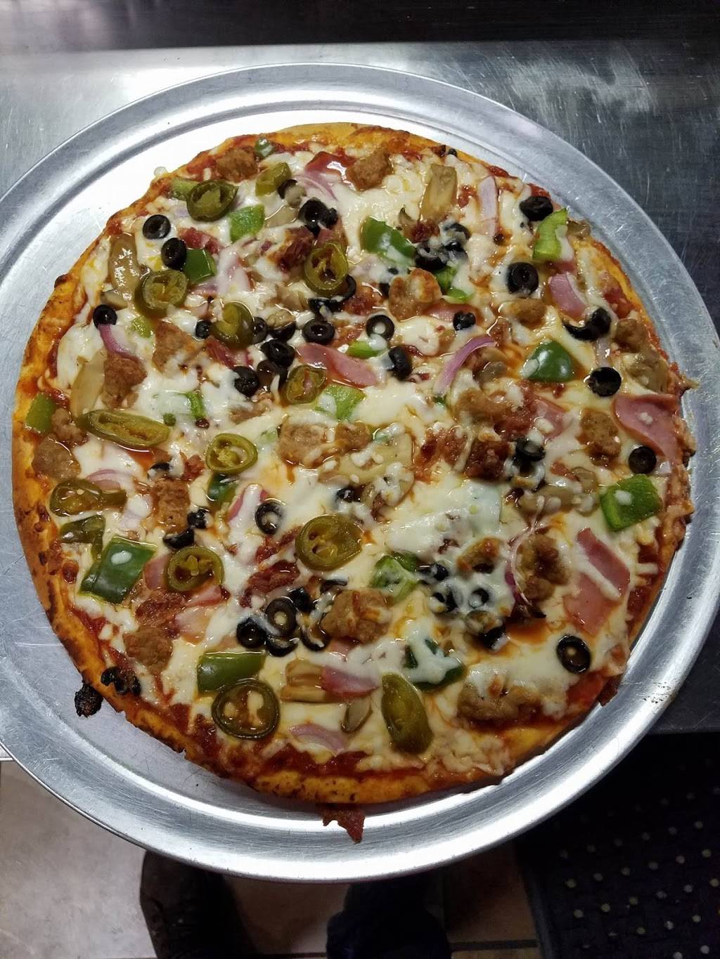 Tennessee Brewskys | restaurant | 420 S Broad St, New Tazewell, TN 37825, USA | 4235266260 OR +1 423-526-6260