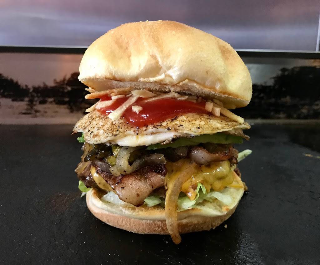 Rock That Burger | restaurant | 7138 SW 117th Ave, Miami, FL 33183, USA | 3052792110 OR +1 305-279-2110