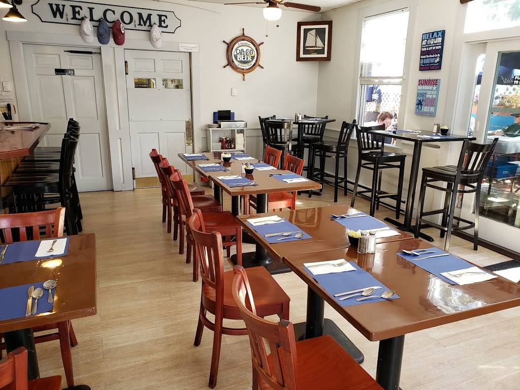 Captains Table | restaurant | 576 Main St, Chatham, MA 02633, USA | 5089451961 OR +1 508-945-1961