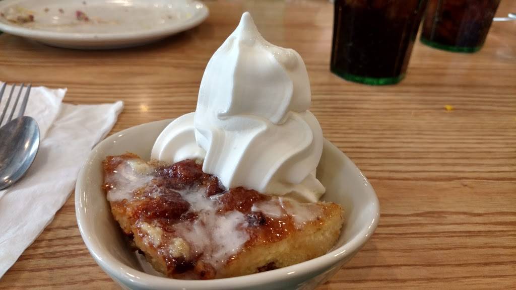 The Paredes Family Restaurant | restaurant | 2023, 304 W Broad St, Mineola, TX 75773, USA | 9035692424 OR +1 903-569-2424