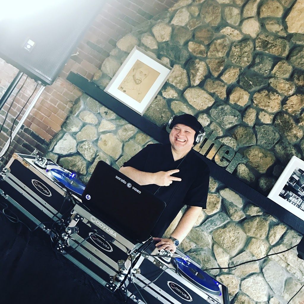 Piggys Cafe | restaurant | 69 Hawthorn St, Hartford, CT 06105, USA | 8607289912 OR +1 860-728-9912