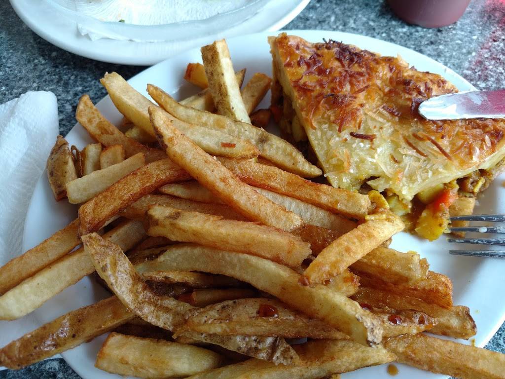 Pilot House of Kingston | restaurant | 265 King St E, Kingston, ON K7L 3B2, Canada | 6135420222 OR +1 613-542-0222