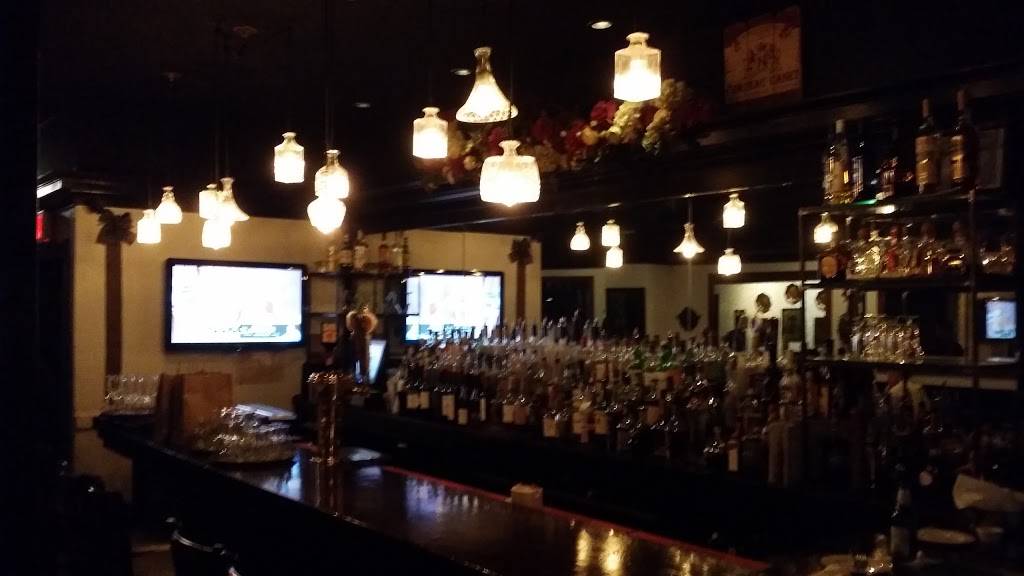 Heirloom Tavern | restaurant | 32 Railroad Ave, Glen Head, NY 11545, USA | 5166866633 OR +1 516-686-6633