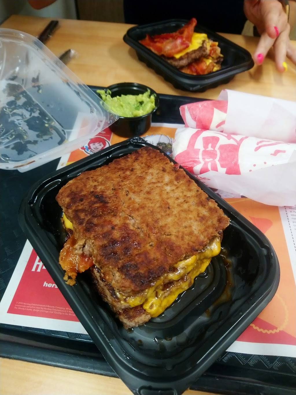 Wendys | restaurant | 4524 Browns Hill Rd, Pittsburgh, PA 15217, USA | 4124220208 OR +1 412-422-0208