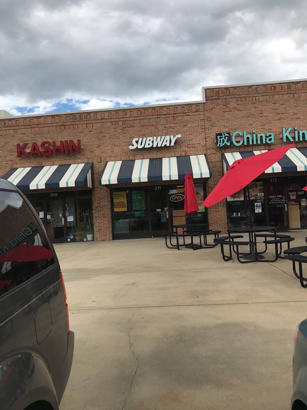 Subway | restaurant | 311 Crossroads Blvd, Cary, NC 27518, USA | 9198519594 OR +1 919-851-9594