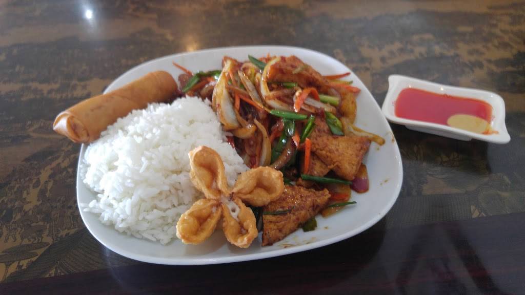 Hainan Dragon | restaurant | 20 S Grand Ave, Fort Lupton, CO 80621, USA | 3038574855 OR +1 303-857-4855