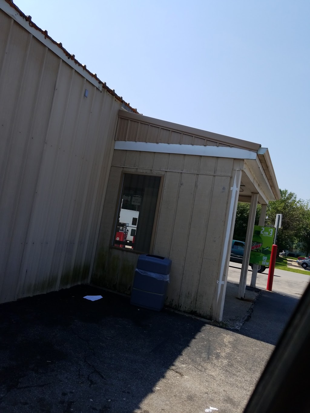 Jamestown Market | restaurant | 33 E Brush St, Jamestown, IN 46147, USA | 7656765541 OR +1 765-676-5541