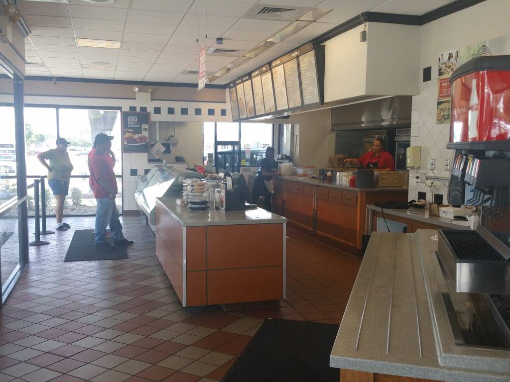 Boston Market | restaurant | 2034 Coliseum Dr, Hampton, VA 23666, USA | 7578380300 OR +1 757-838-0300