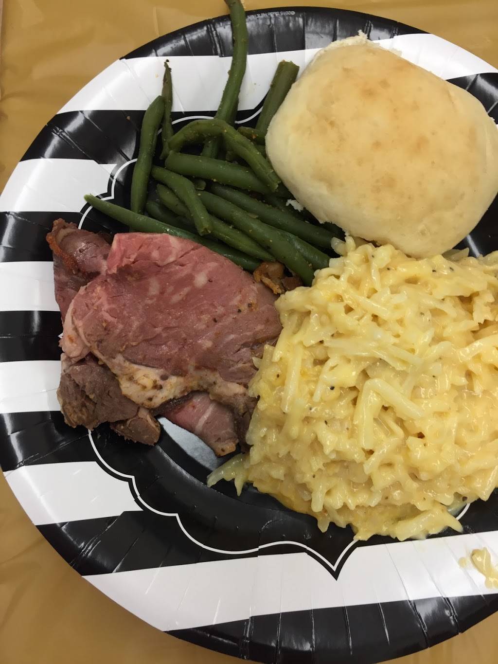 Rjs Bar & Grill | restaurant | 402 W Fillmore Ave, De Witt, NE 68341, USA | 4026834935 OR +1 402-683-4935