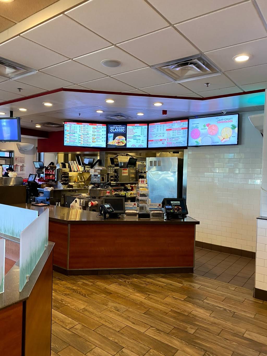Wendys | restaurant | 5225 W Indian School Rd, Phoenix, AZ 85031, USA | 6232476037 OR +1 623-247-6037