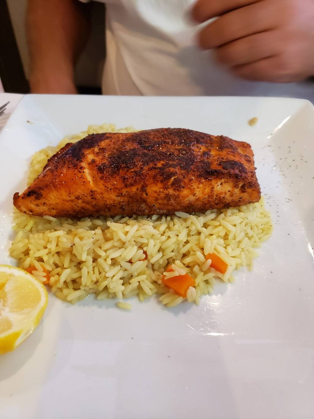 Seafood Grill On The Bay | restaurant | 507 Guy Lombardo Ave, Freeport, NY 11520, USA | 5165172405 OR +1 516-517-2405