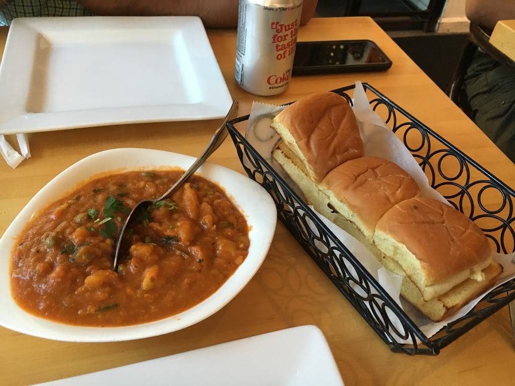 Rangoli Classic Indian Dining | restaurant | 2421 W North Ave, Chicago, IL 60647, USA | 7736977114 OR +1 773-697-7114