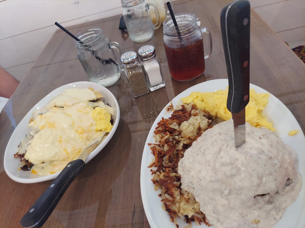 The Southern Kitchen | restaurant | 818 E Kensington Rd, Arlington Heights, IL 60004, USA | 2247353277 OR +1 224-735-3277