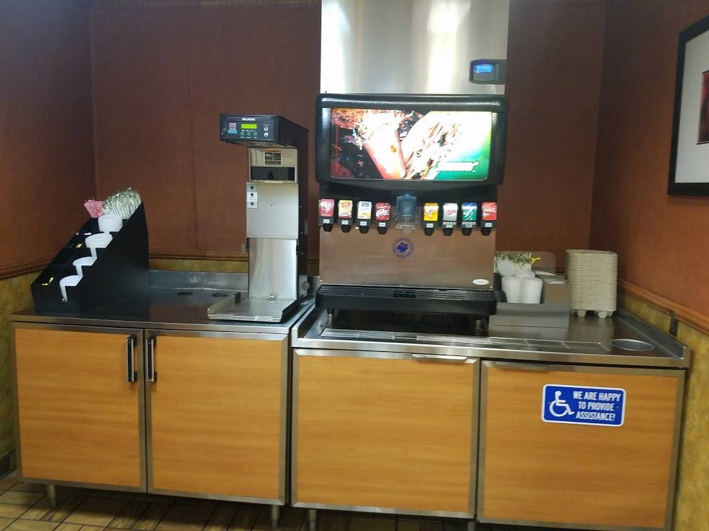 Subway Restaurants | restaurant | 292 NW 42nd Ave, Miami, FL 33126, USA | 3054428328 OR +1 305-442-8328