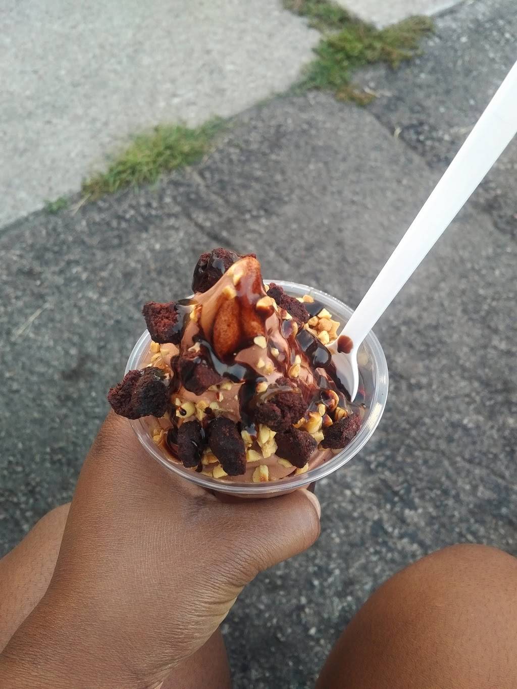 OMG Ice Cream | restaurant | 122 Colborne St W, Brantford, ON N3T 1L1, Canada | 5197500394 OR +1 519-750-0394