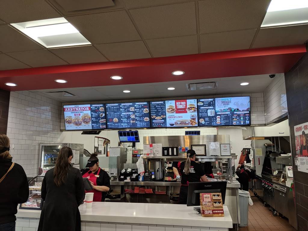 Arbys | restaurant | 910 East 53rd St N, Park City, KS 67219, USA | 3168319810 OR +1 316-831-9810