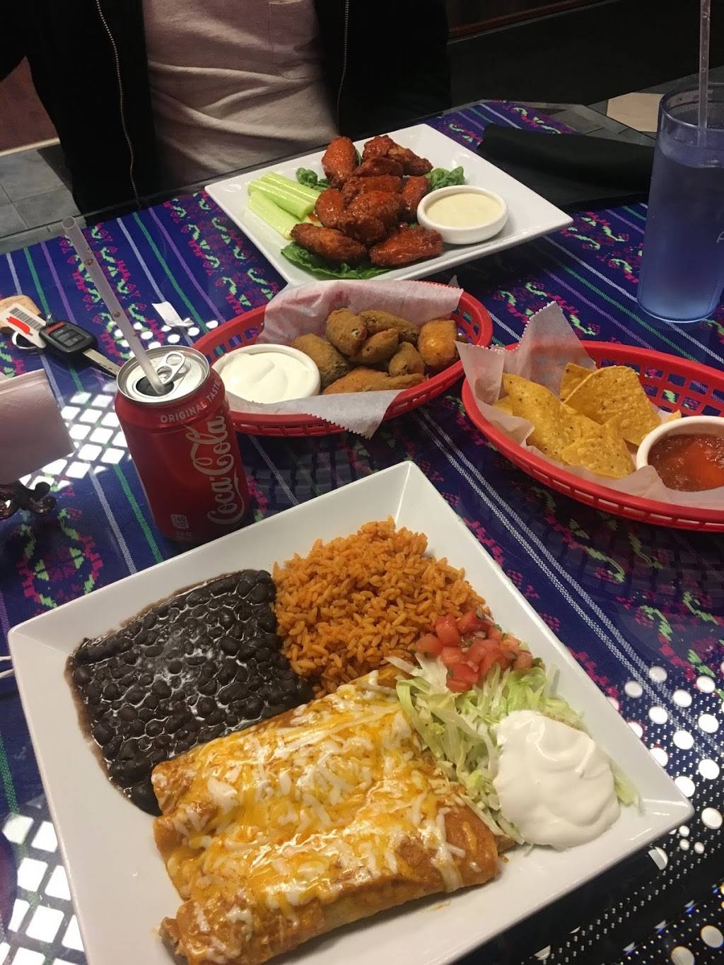 Casa Pelaez | restaurant | 500 Ernston Rd, Parlin, NJ 08859, USA | 7329525541 OR +1 732-952-5541