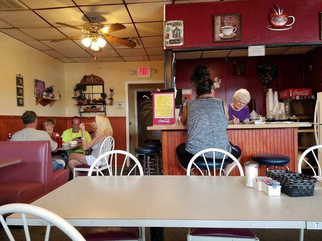 Apollo Family Restaurant Inside Apollo Beach Shopping Center | restaurant | 6048 N U.S. Hwy 41, Apollo Beach, FL 33572, USA | 8136456226 OR +1 813-645-6226