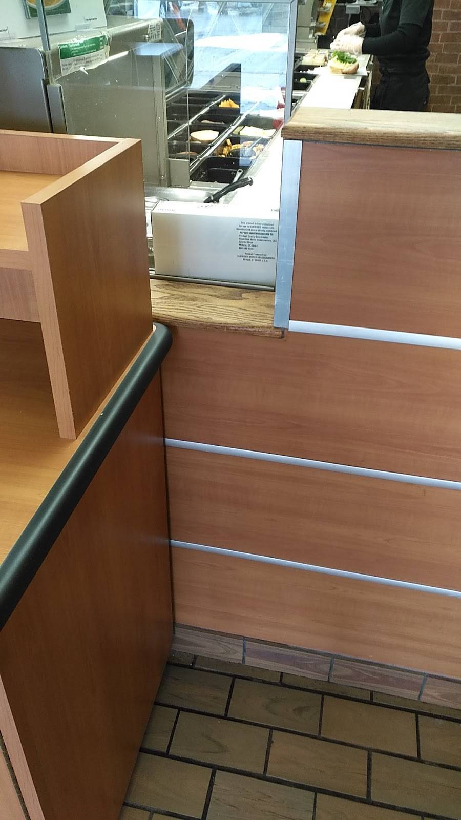 Subway | restaurant | 40 Bristol Rd E 3 Sandalwood Square Shopping Centre, Unit 403, Mississauga, ON L4Z 3K8, Canada | 9058909133 OR +1 905-890-9133