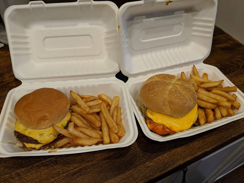 Newport Food | restaurant | 107 W 11th St, Newport, KY 41071, USA | 8598884627 OR +1 859-888-4627