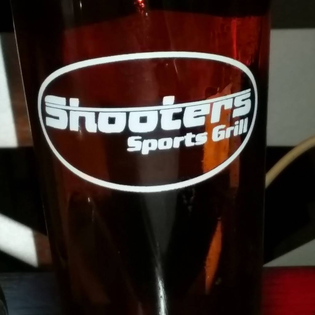 Shooters Sports Grill | restaurant | 1081 Smiley Ave, Cincinnati, OH 45240, USA | 5139960790 OR +1 513-996-0790