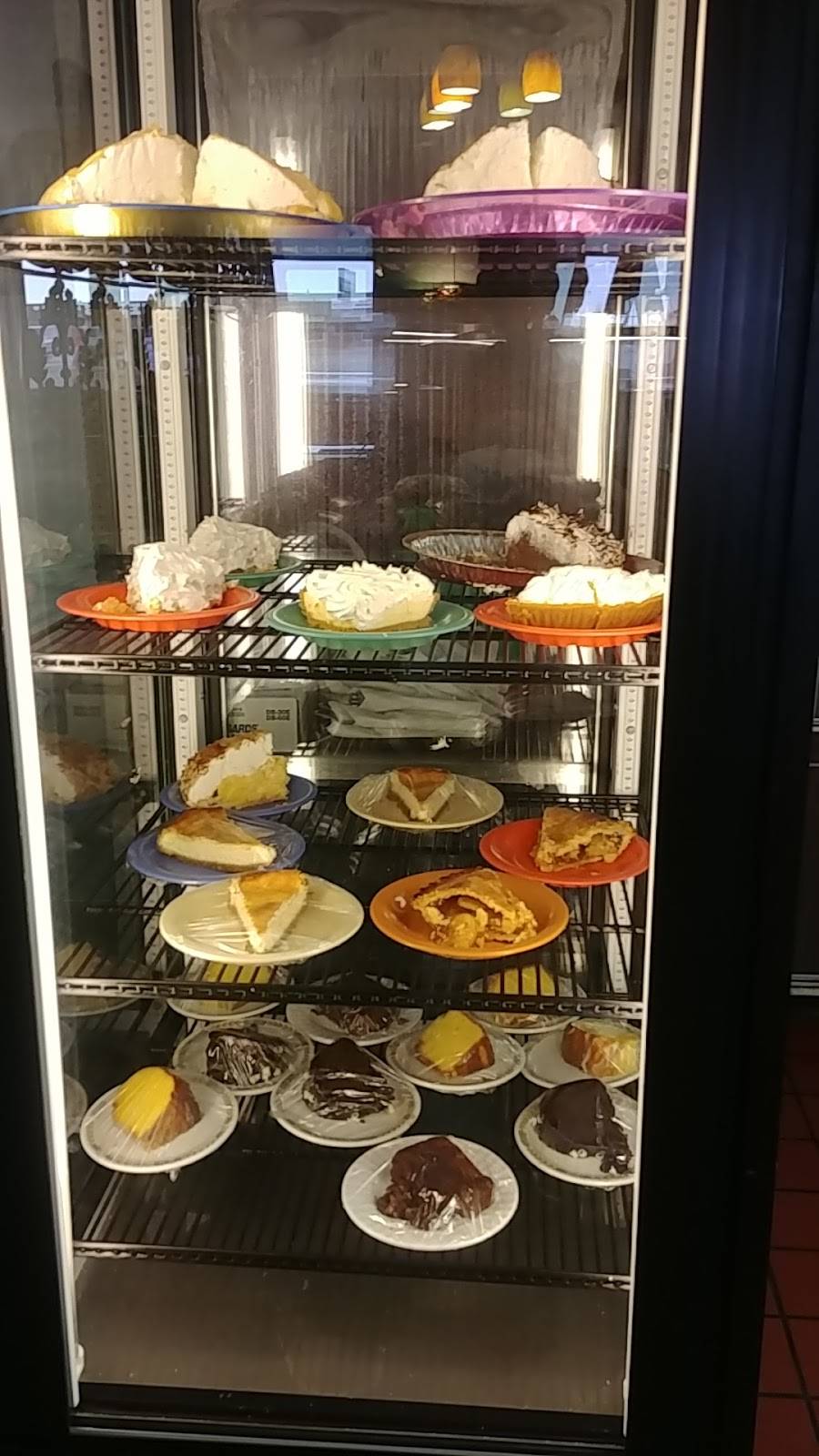 Lees Family Restaurant | restaurant | 2920 Old Fair Rd, Grand Island, NE 68803, USA | 3083847844 OR +1 308-384-7844