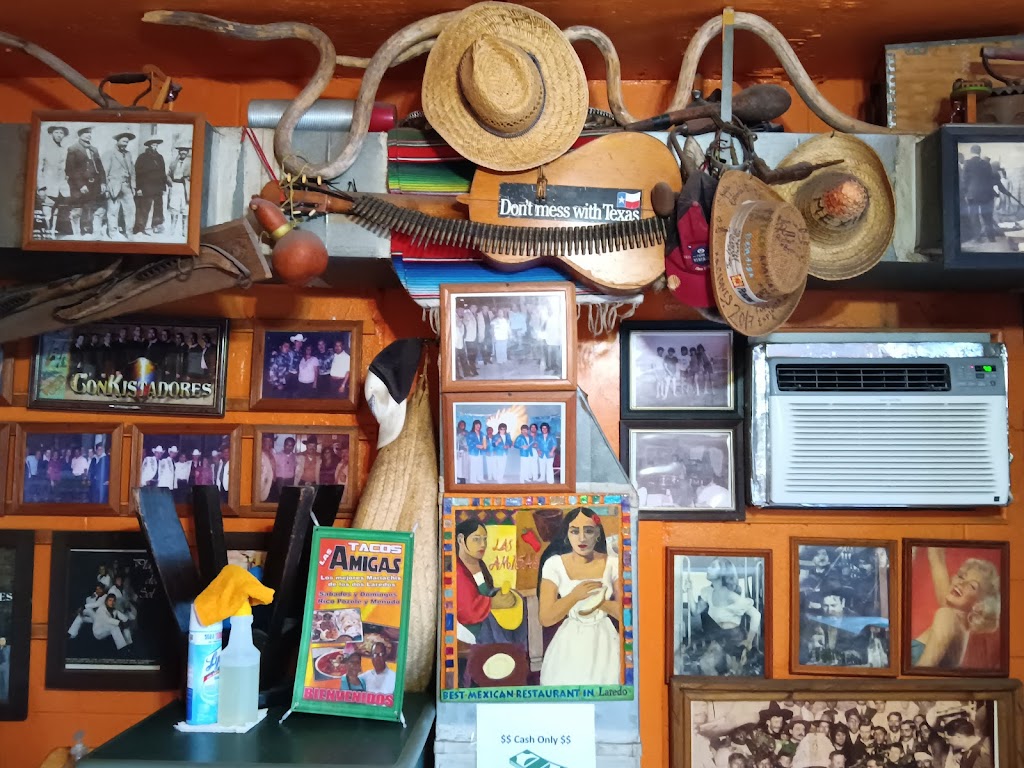 Tacos Las Amigas | restaurant | 3104 Santa Maria Ave, Laredo, TX 78040, USA | 9567128166 OR +1 956-712-8166