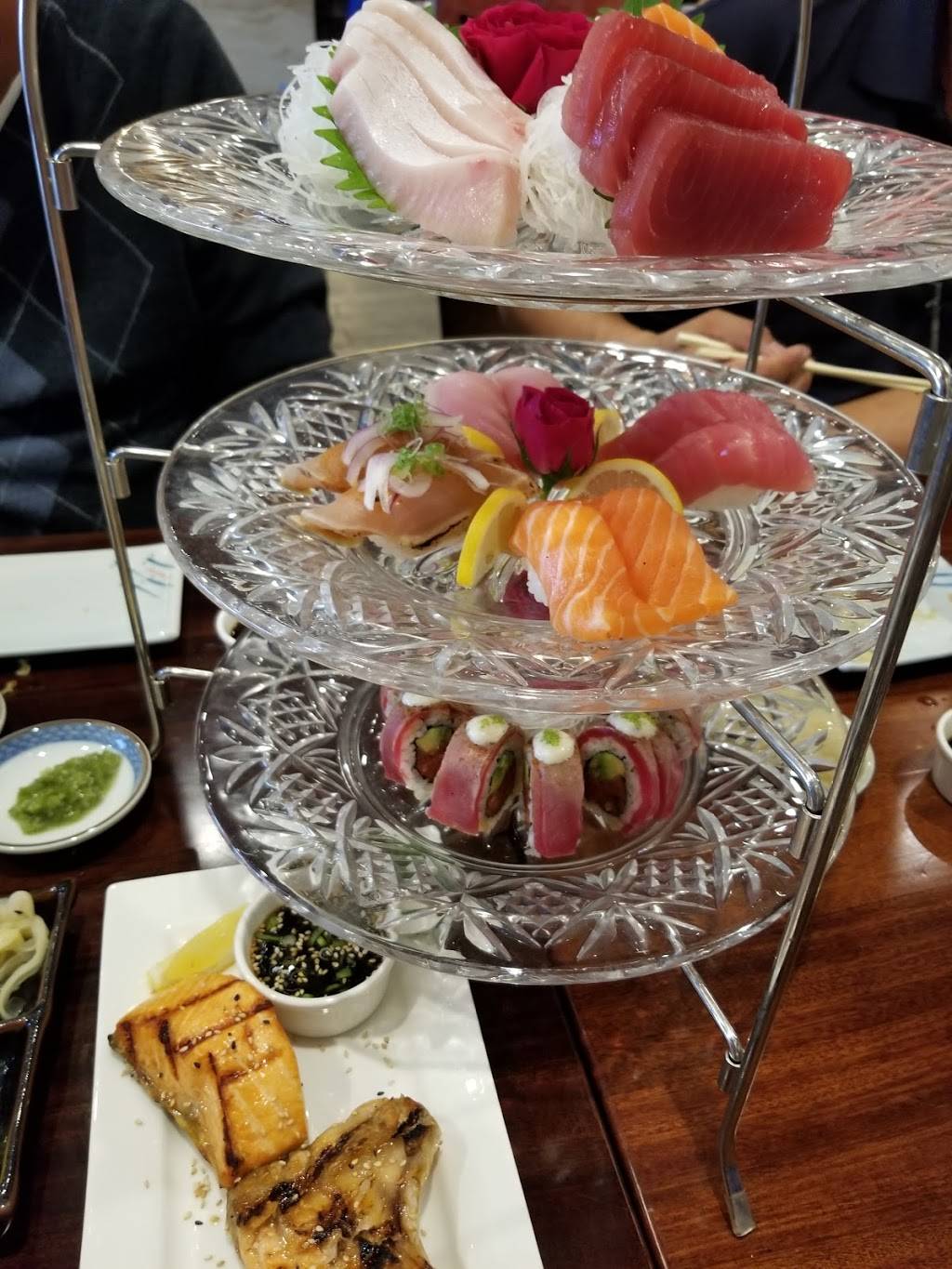 Hana Sushi #6 | restaurant | 39760 Winchester Rd unit b, Temecula, CA 92591, USA | 9513816595 OR +1 951-381-6595