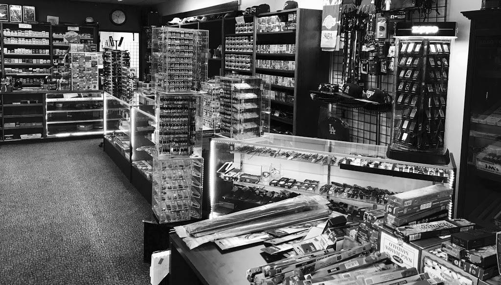 iSmoke Shop | meal takeaway | 321 S C St #100, Oxnard, CA 93030, USA | 8054863000 OR +1 805-486-3000