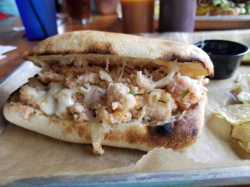 Hopscotch Brick Oven and Taproom | restaurant | 2032 US-31, Traverse City, MI 49686, USA | 2312524718 OR +1 231-252-4718