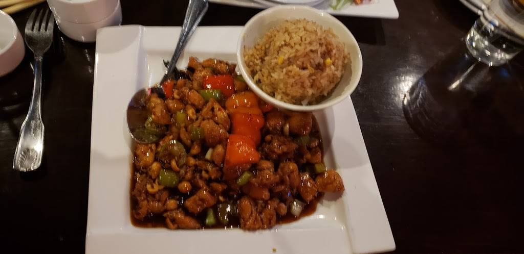 Umi Sushi & Hibachi | restaurant | 10340 Baltimore St NE Suite 100, Blaine, MN 55449, USA | 7632968004 OR +1 763-296-8004