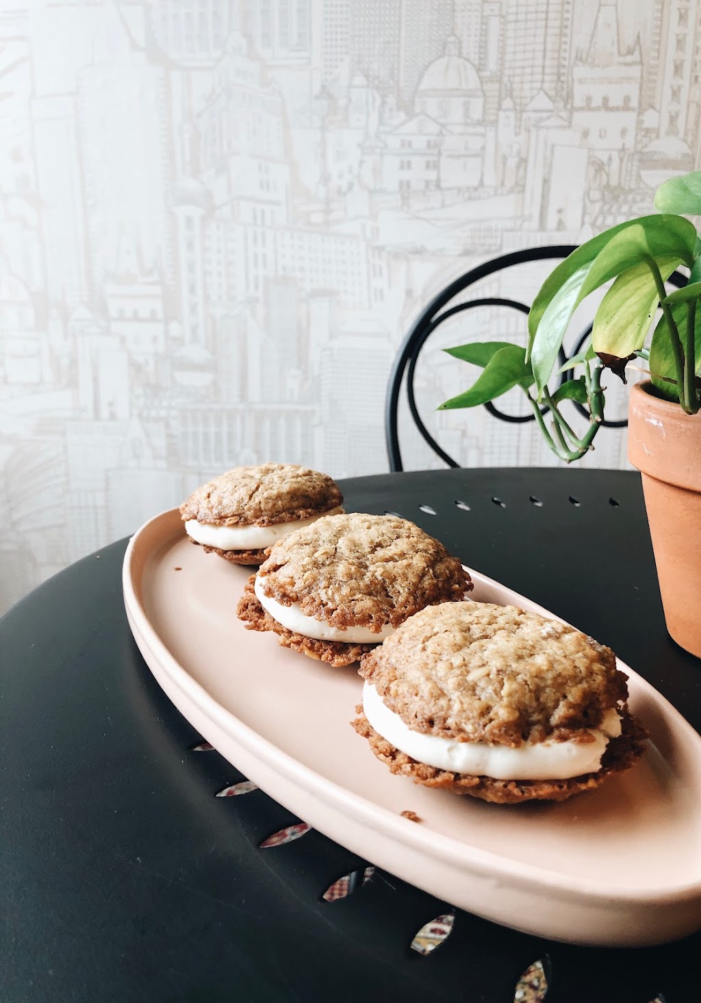 Batter Bar | restaurant | 1103 Church St, Lynchburg, VA 24504, USA | 4344773169 OR +1 434-477-3169