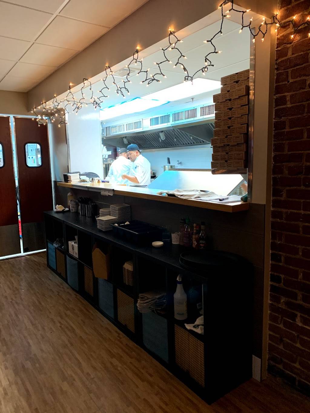 Sea Salt | restaurant | 126 Washington St, Marblehead, MA 01945, USA | 7819901199 OR +1 781-990-1199