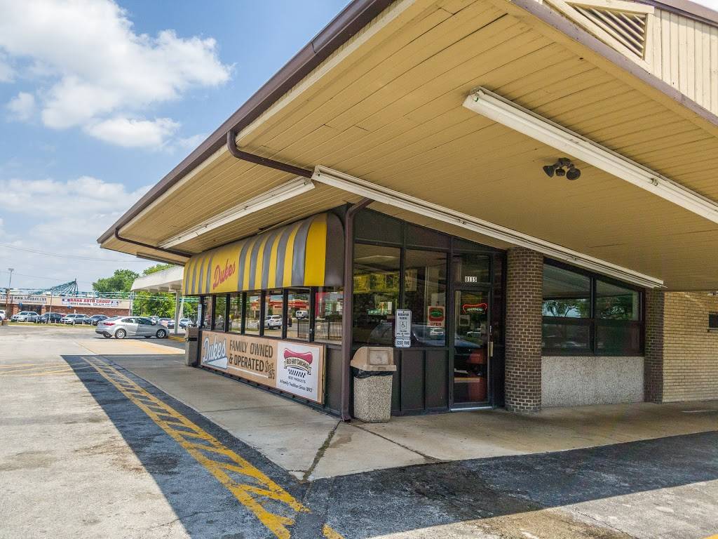 Dukes Drive-In | restaurant | 8115 S Harlem Ave, Bridgeview, IL 60455, USA | 7085990576 OR +1 708-599-0576