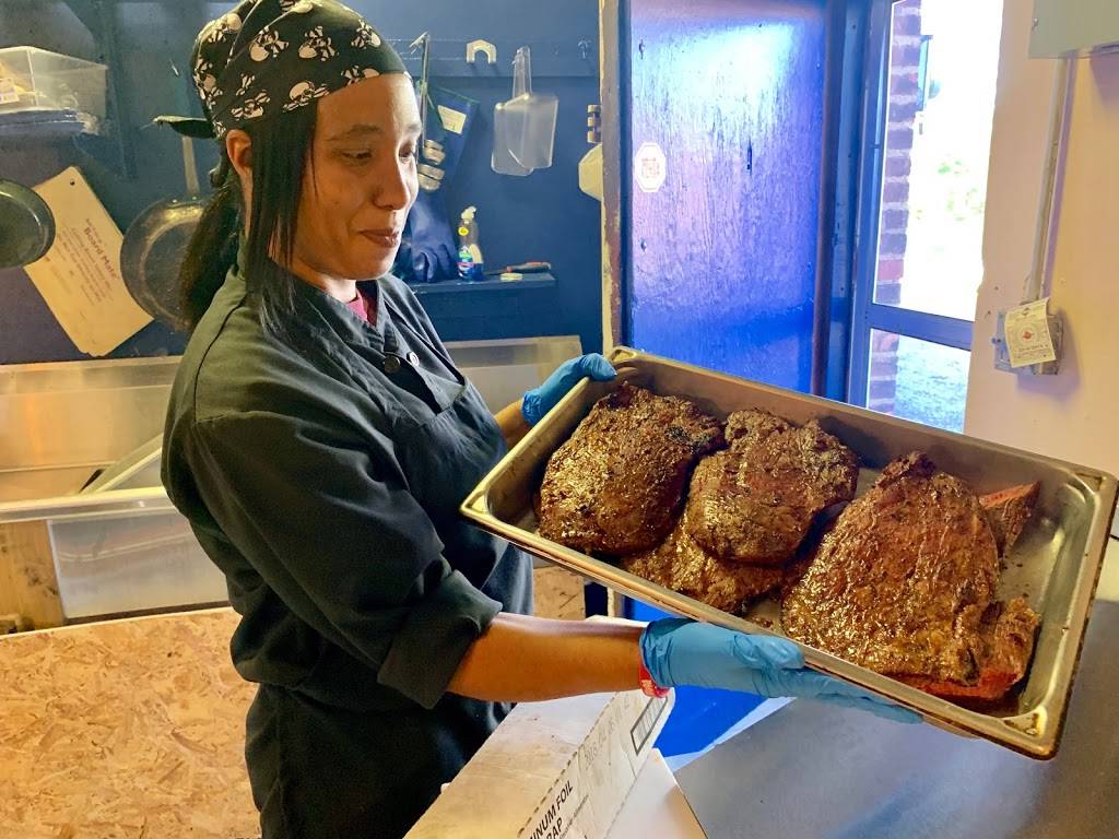 Kelly Catering Co Carryout Restaurant Ribs & More | restaurant | 3310 Broadview Rd, Cleveland, OH 44109, USA | 2167985763 OR +1 216-798-5763