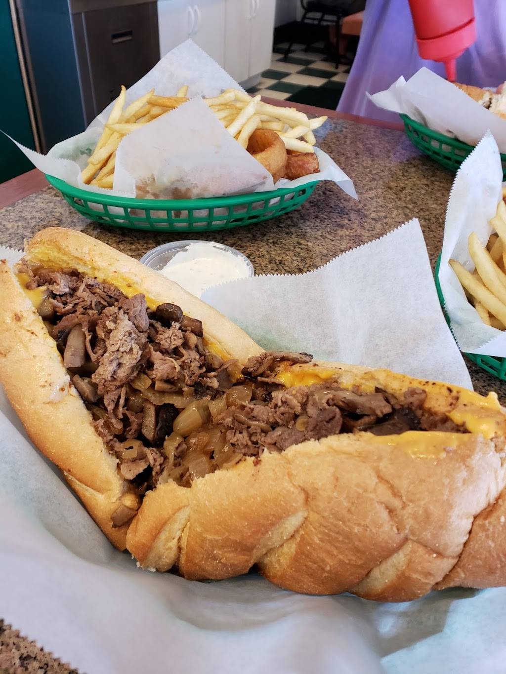 Philly Franks Steaks | restaurant | 151 S Rancho Santa Fe Rd, San Marcos, CA 92069, USA | 7605910145 OR +1 760-591-0145