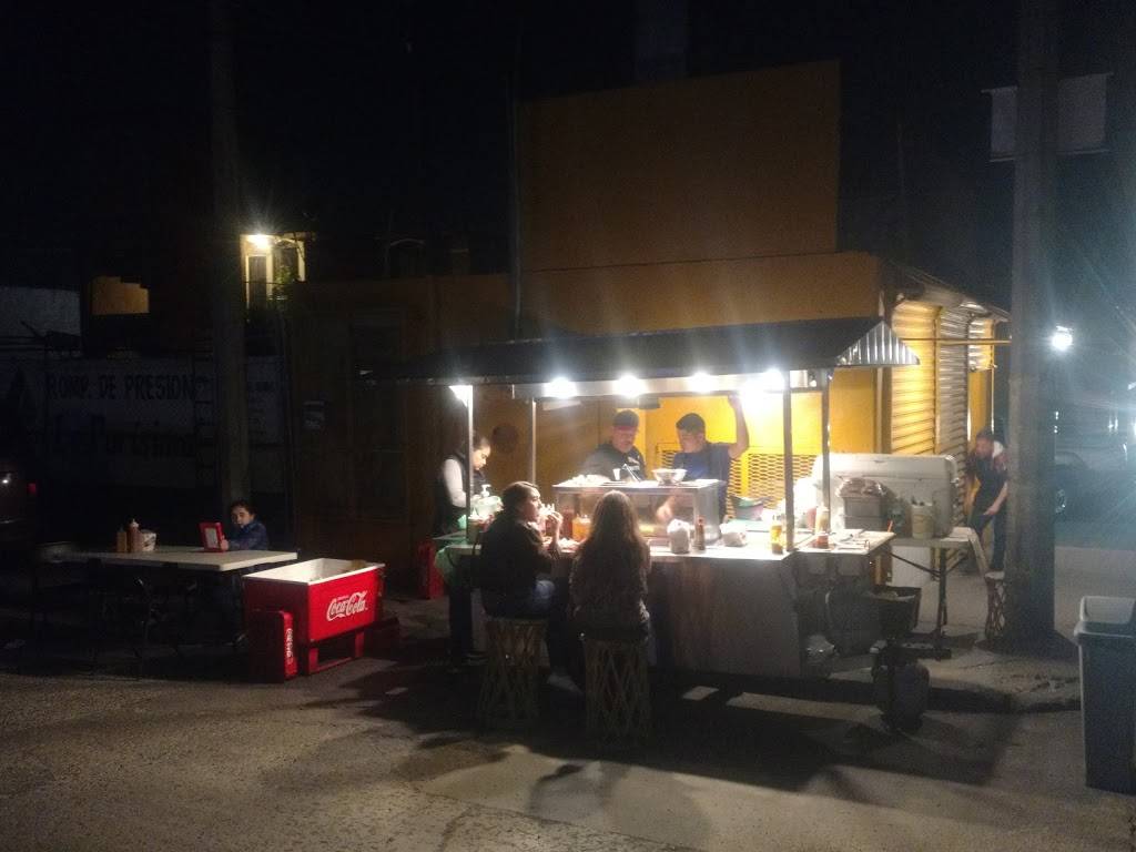 Hot Dogs estilo Sonora | restaurant | 22207, Calle La Purísima 19902, Buenos Aires Sur, 22207 Tijuana, B.C., Mexico | 016643477807 OR +52 664 347 7807