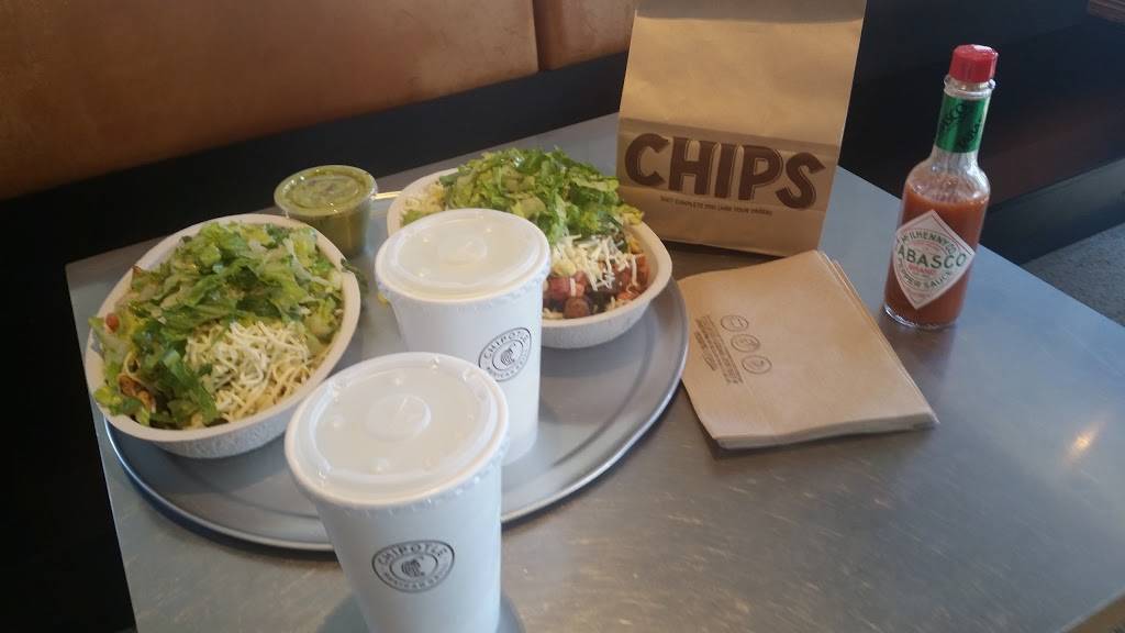 Chipotle Mexican Grill | restaurant | 9506 Main St No 22B, Fairfax, VA 22031, USA | 5713285485 OR +1 571-328-5485