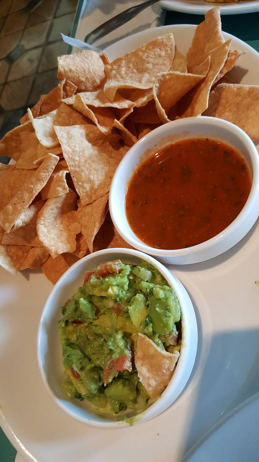 Cafe Express | restaurant | 1422 W Gray St, Houston, TX 77019, USA | 7135223100 OR +1 713-522-3100