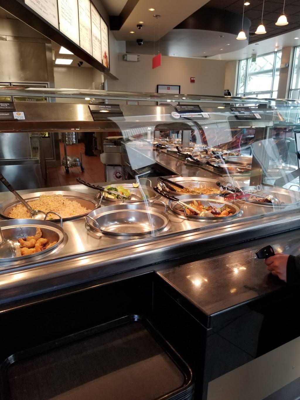 Panda Express | restaurant | 10213 NE Cascades Pkwy, Portland, OR 97220, USA | 5032810169 OR +1 503-281-0169