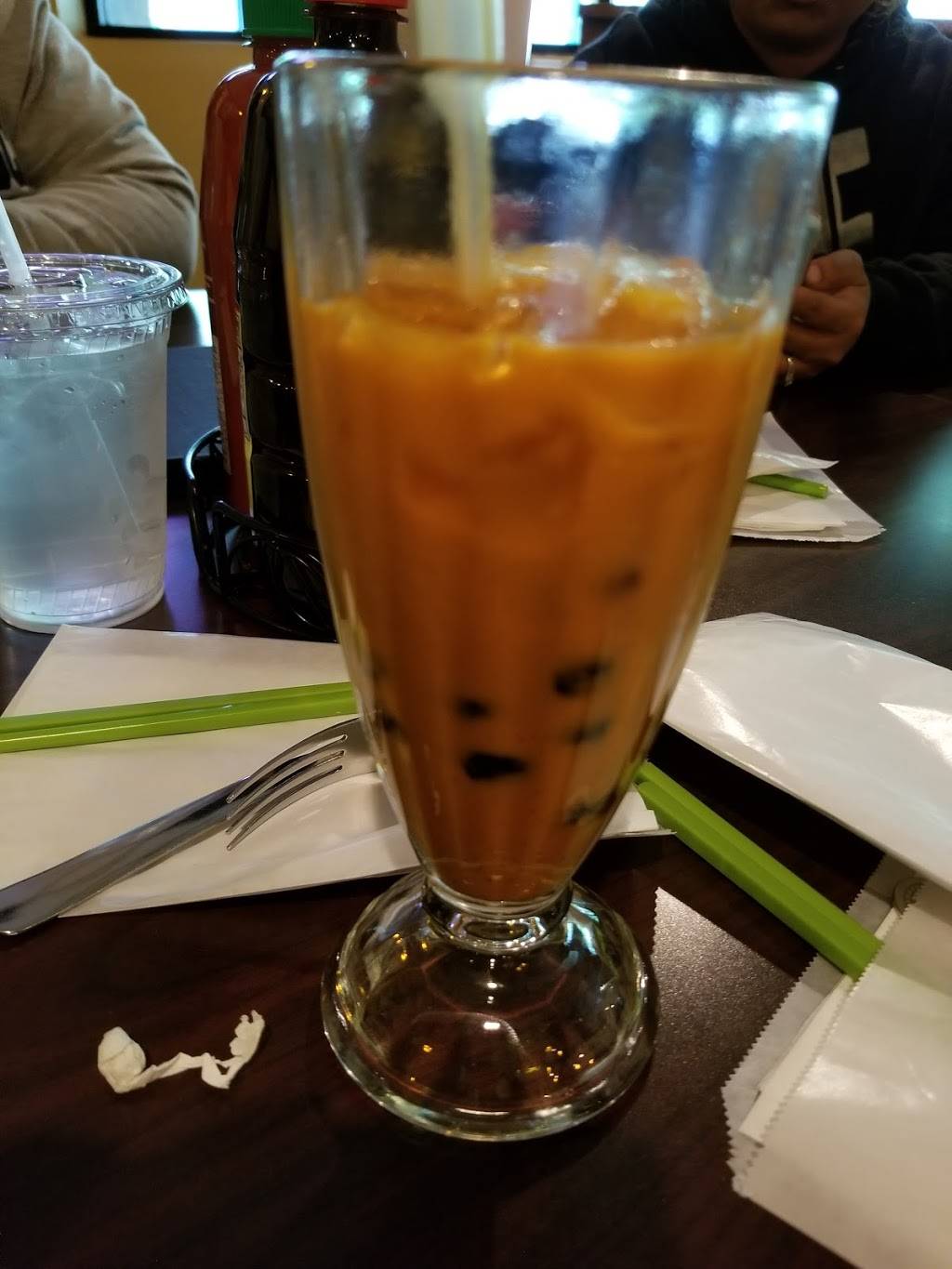 Saigon Grill | restaurant | 5 W Elm St, Lodi, CA 95240, USA | 2093685152 OR +1 209-368-5152