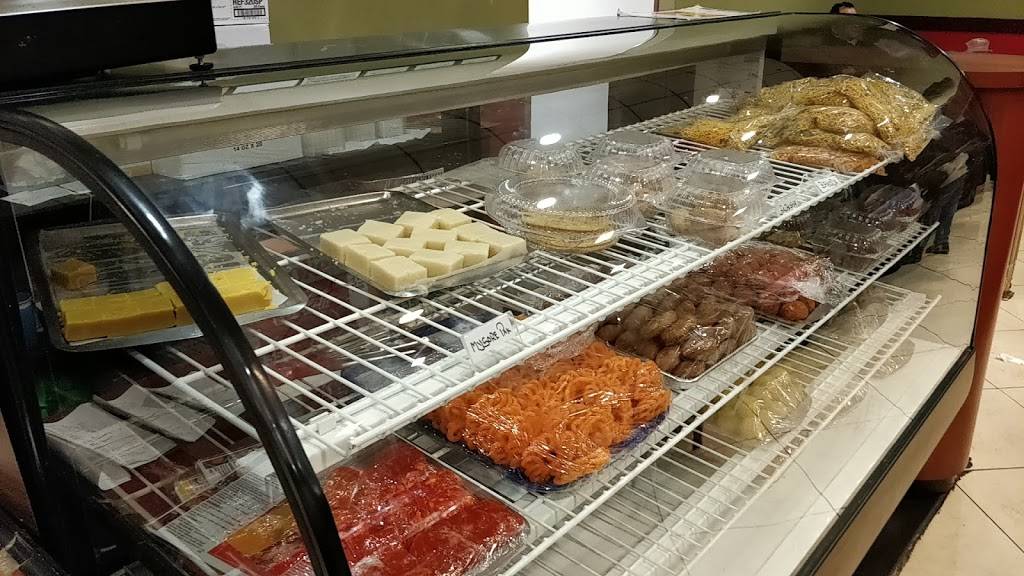 Saravanaa Bhavan | restaurant | 3720 Mowry Ave, Fremont, CA 94538, USA | 5107917755 OR +1 510-791-7755