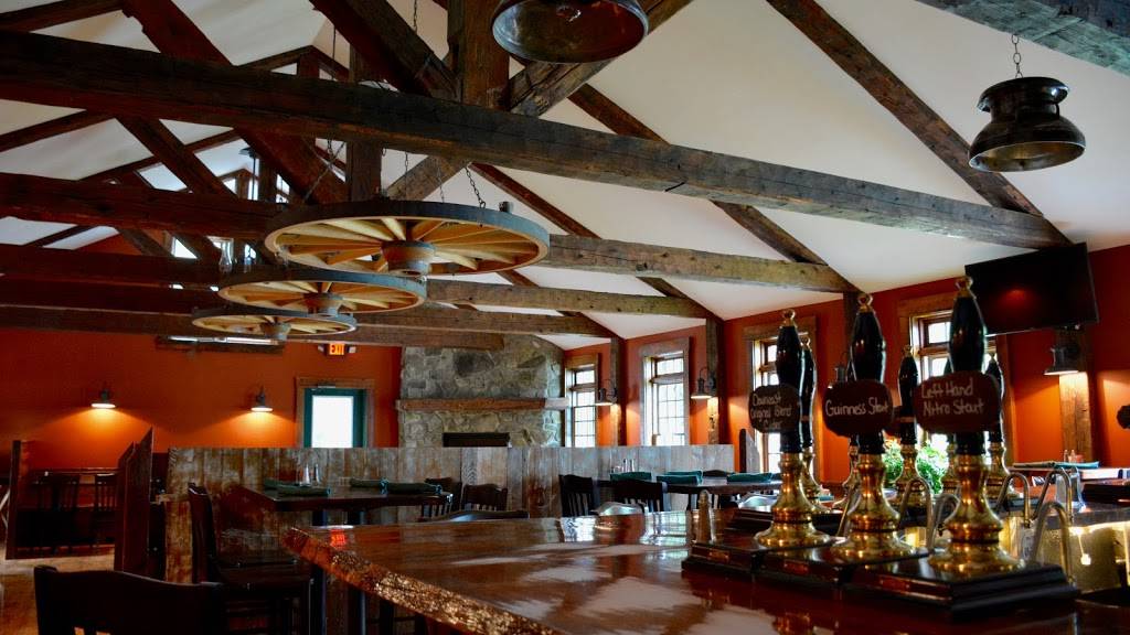 Latham House Tavern | restaurant | 9 Main St, Lyme, NH 03768, USA | 6037959995 OR +1 603-795-9995