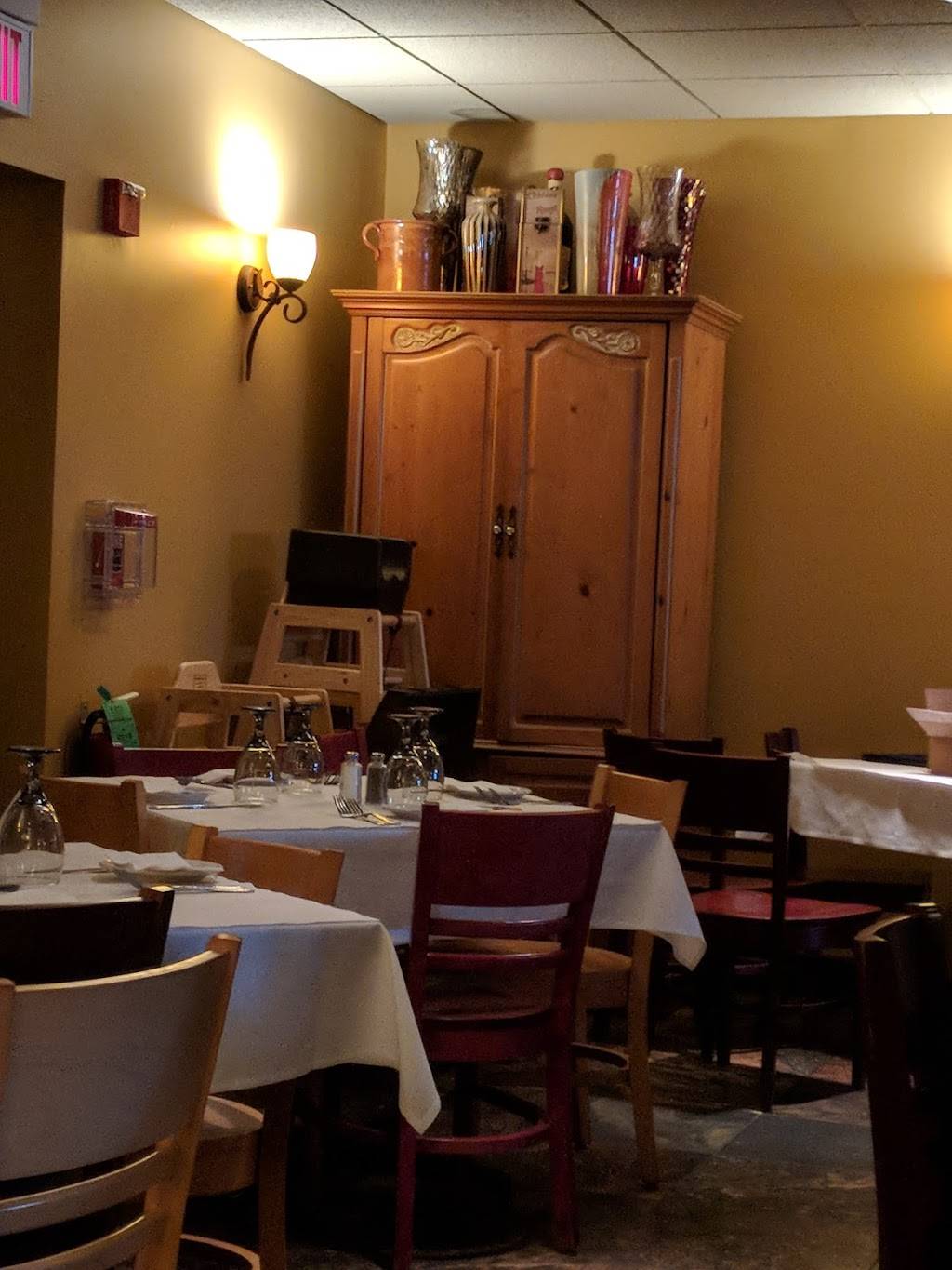 Abruzzos Italian Restaurant | restaurant | 1509 Division St, Melrose Park, IL 60160, USA | 7083432255 OR +1 708-343-2255