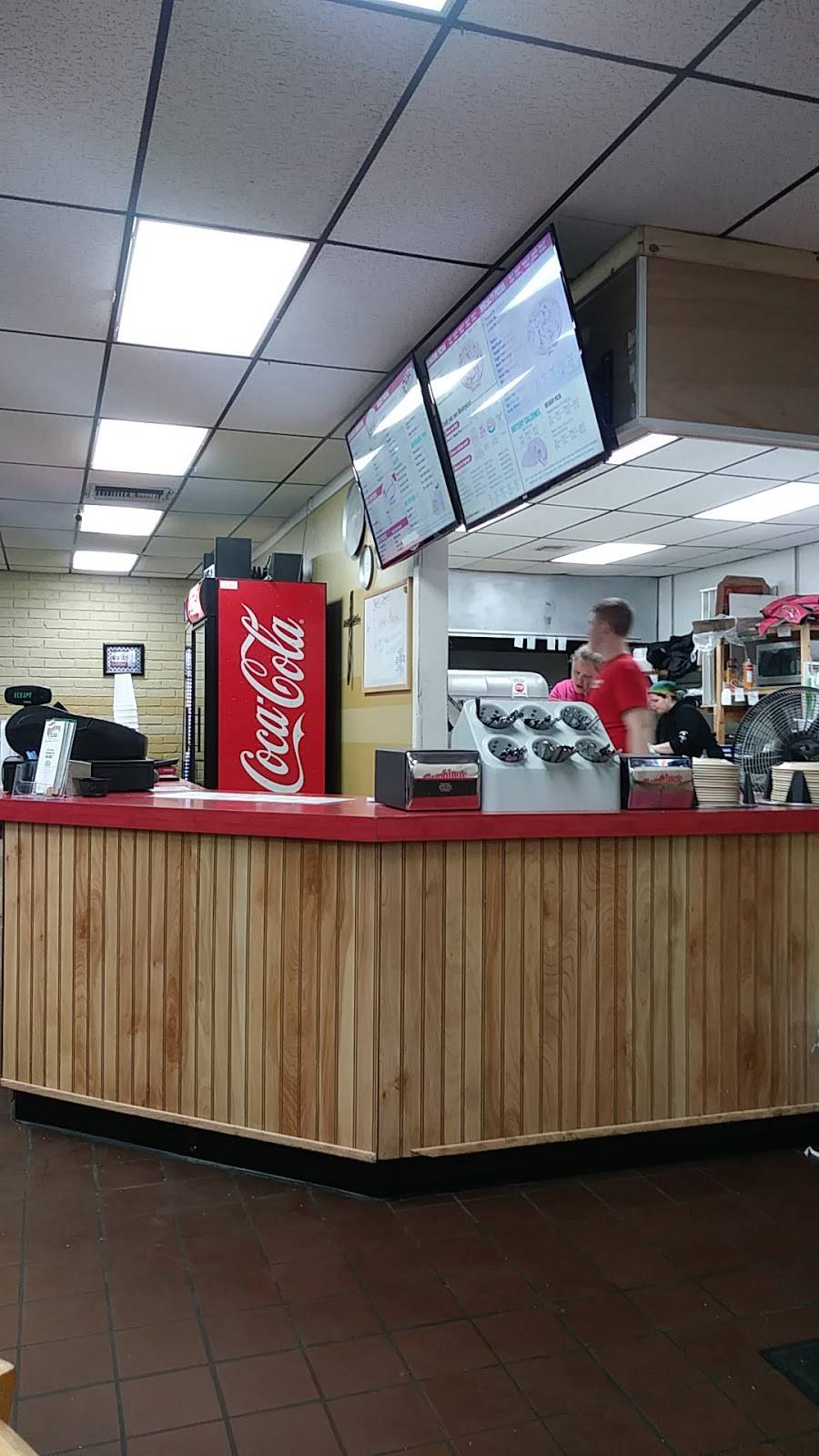 Gambinos Pizza | meal delivery | 1321 W Central Ave, El Dorado, KS 67042, USA | 3163228827 OR +1 316-322-8827