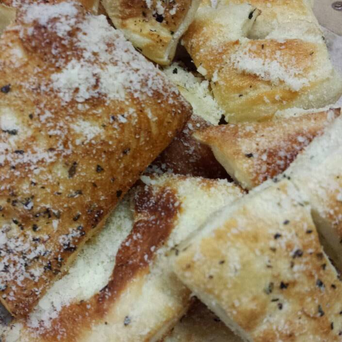 Calvinos Restaurant and Wine Bar | restaurant | Cricket West Shopping Center, 3143 Central Ave, Toledo, OH 43606, USA | 4195315100 OR +1 419-531-5100